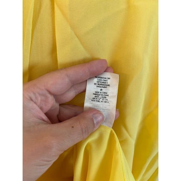 Alice + Olivia Fierra Racerback Yellow Slip Mini Dress Size Medium Silk Blend - Picture 7 of 7